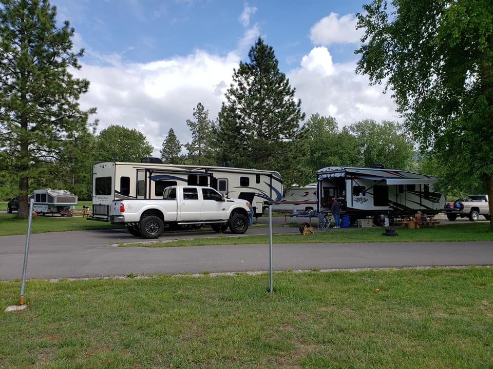 Campers enjoying CDA River RV, Riverfront Campground