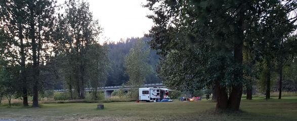 People having fun at the CDA River RV, Riverfront Campground